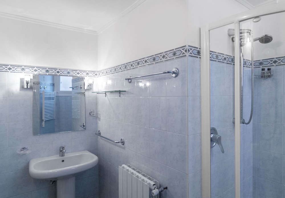 Classic Apartment thumbnail 5