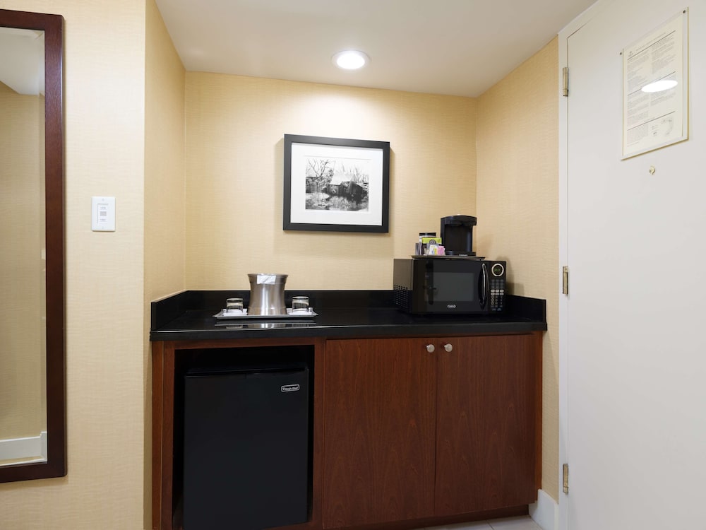 Junior Suite, 1 King Bed, Bathtub - Photo 5