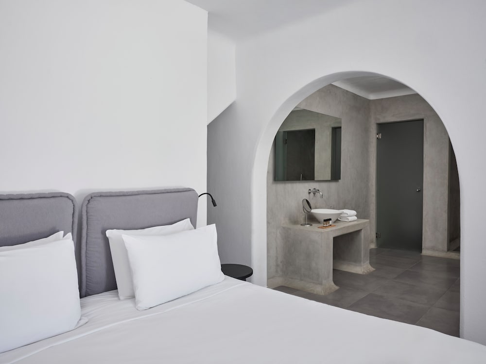 Superior Room, Sea View - Photo 13