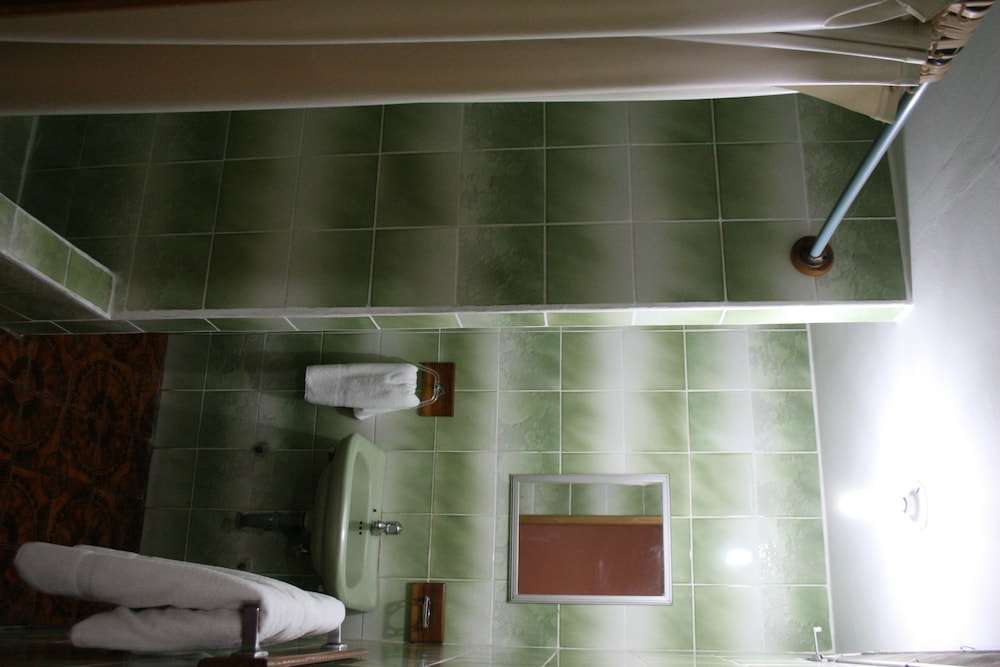 Standard Twin Room photo 3