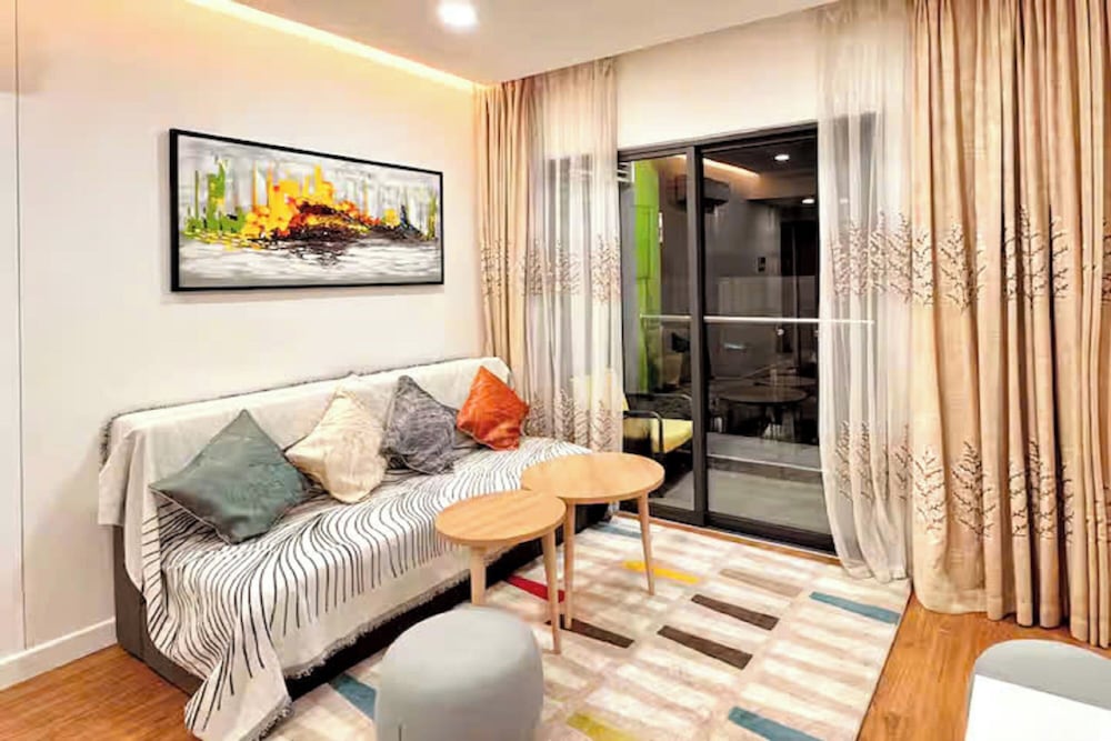 Grand Suite, 1 Bedroom, Club Lounge Access, Pool View