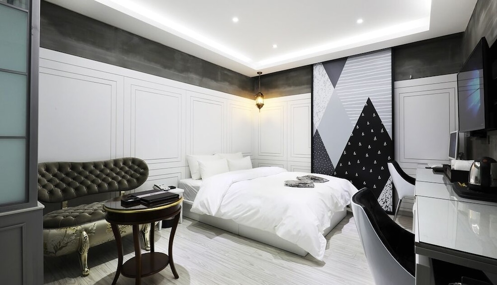 Standard Room - Photo 6