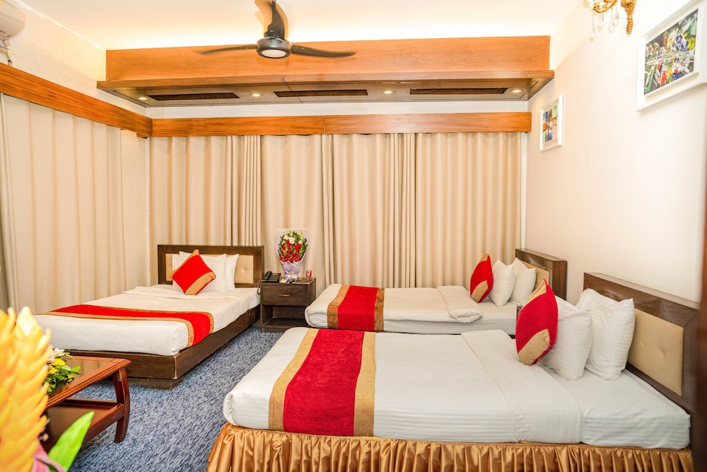 Superior Triple Room, 3 Twin Beds photo 2