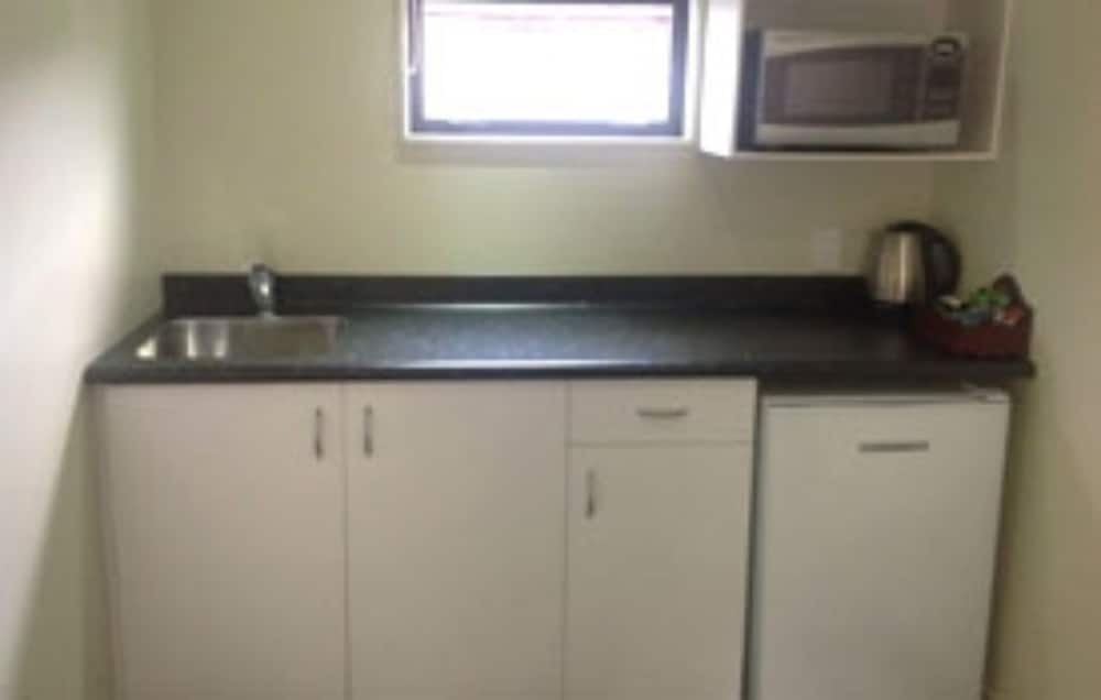 Executive King Spa Bath - Studio Unit photo 2