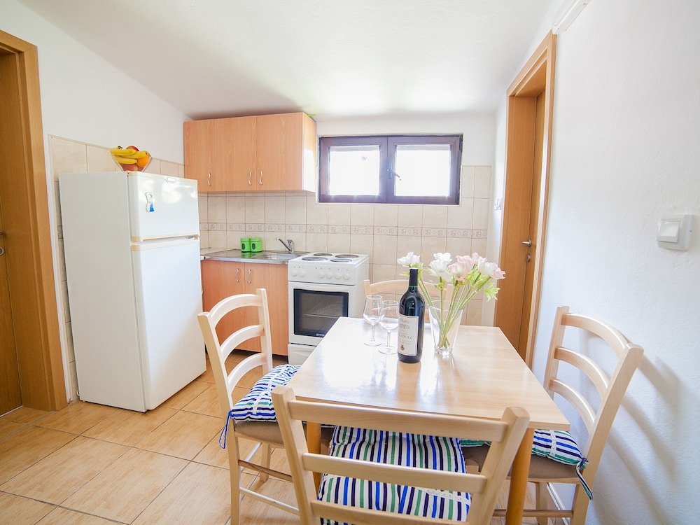 Apartment, 2 Bedrooms, Balcony photo 2