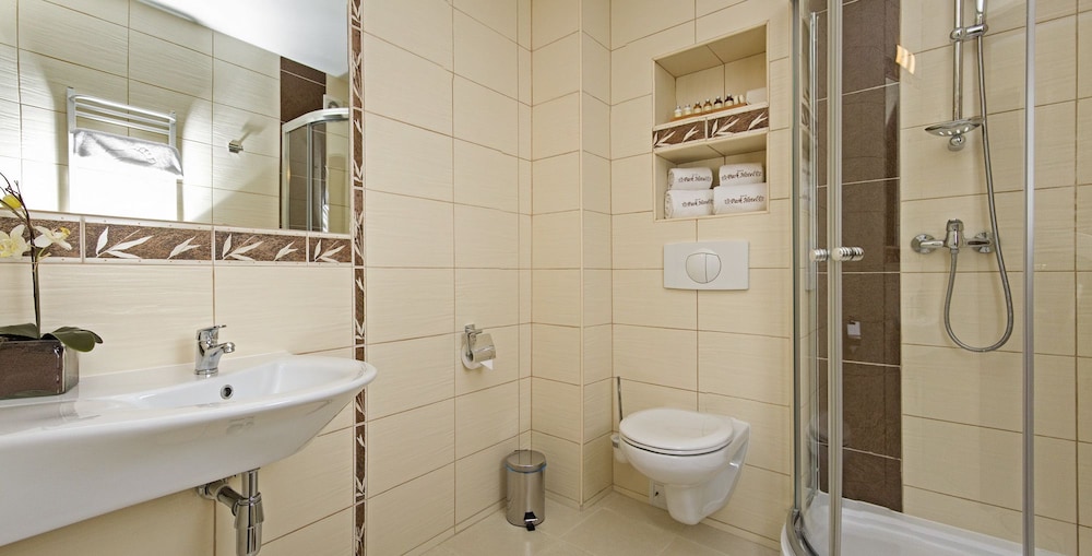 Standard Twin Room, 2 Twin Beds photo 2
