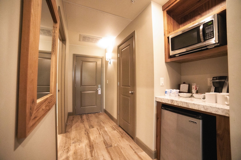 Driftwood Lodge, Photo 4