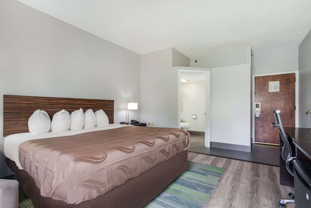 Room, 1 Queen Bed, Accessible, Non Smoking - Photo 3