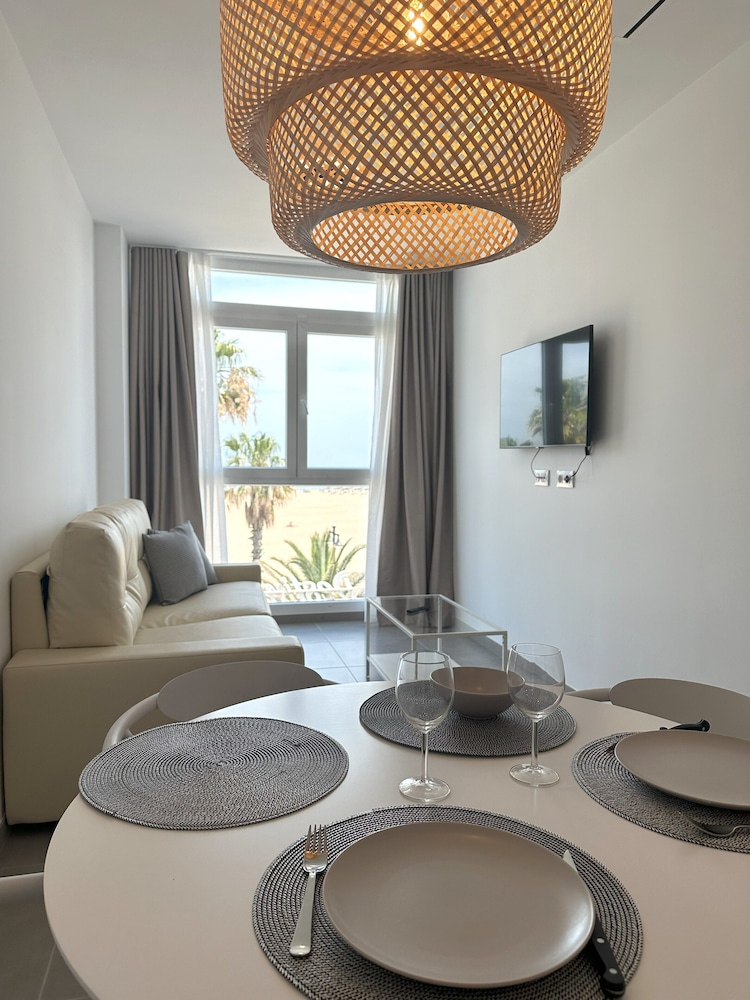 Studio Suite, Sea View
