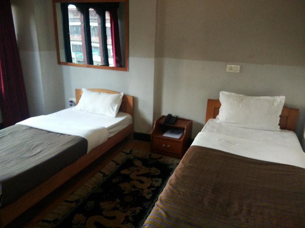 Basic Twin Room photo 1