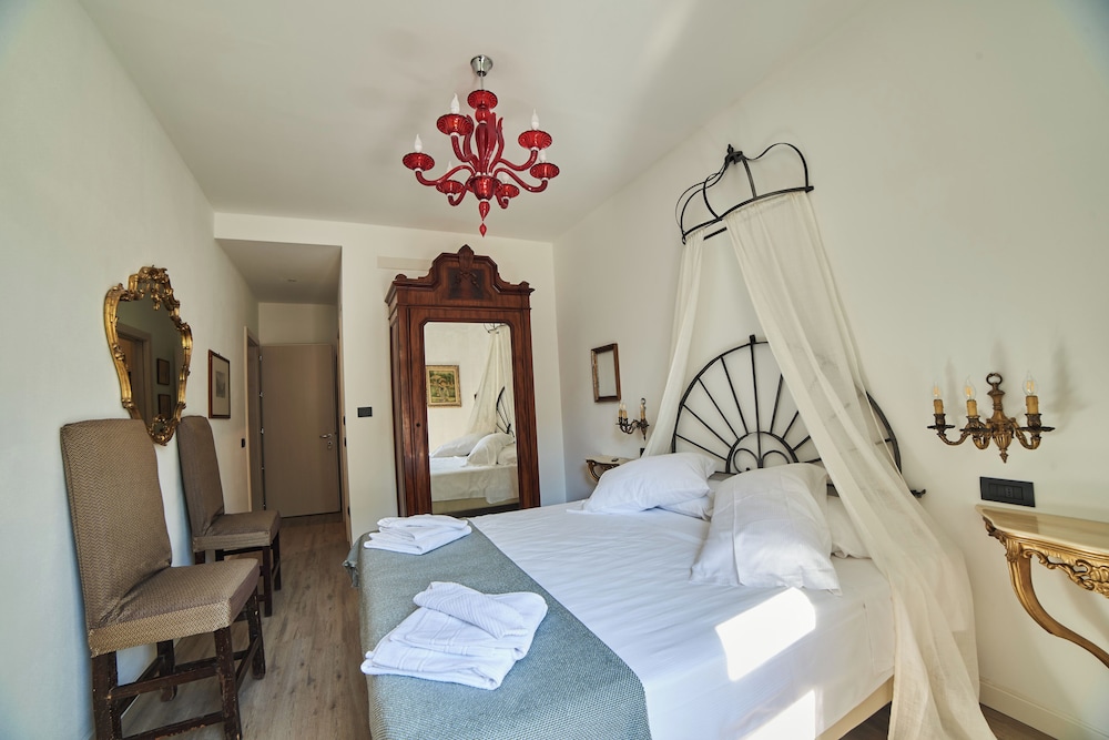 Classic Double Room, Courtyard View photo 2