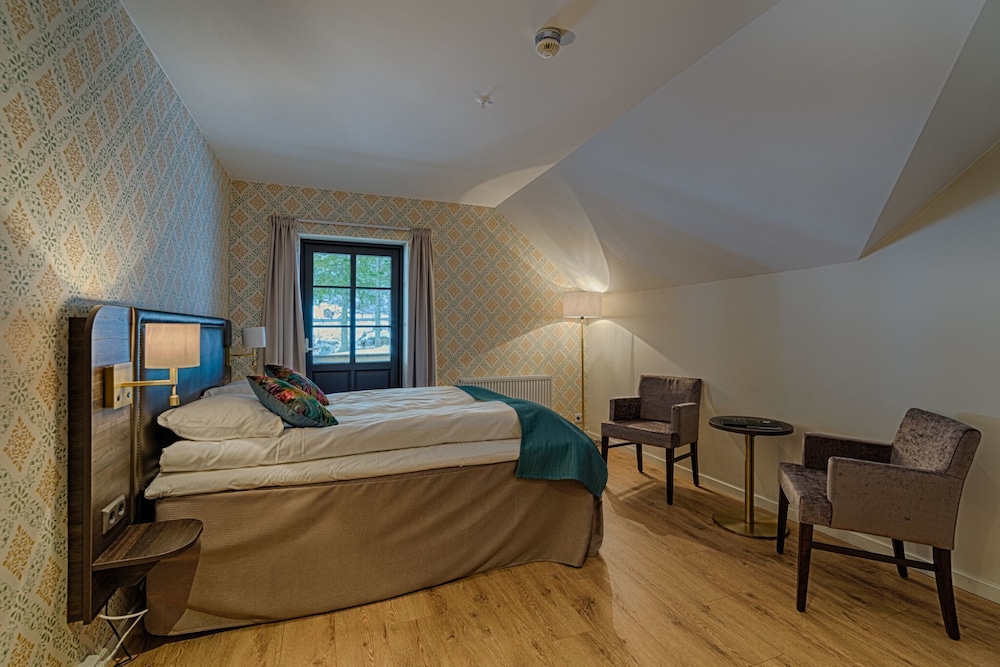 Double Room, Balcony