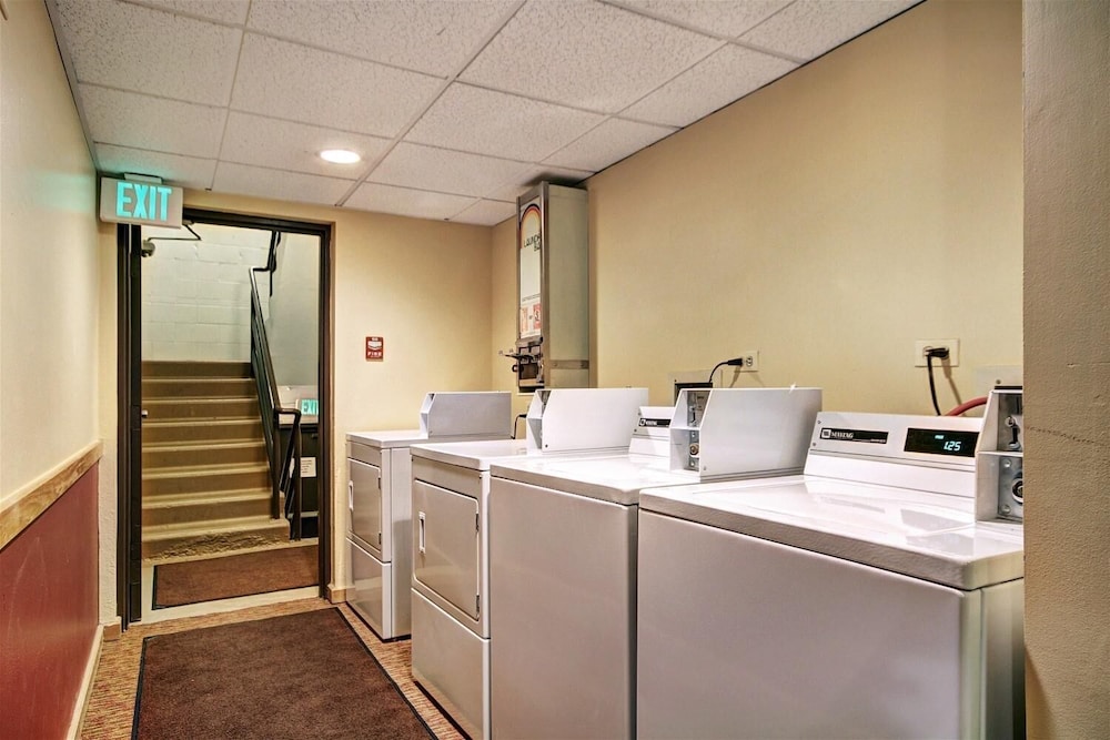 Condo, 2 Bedrooms photo 2