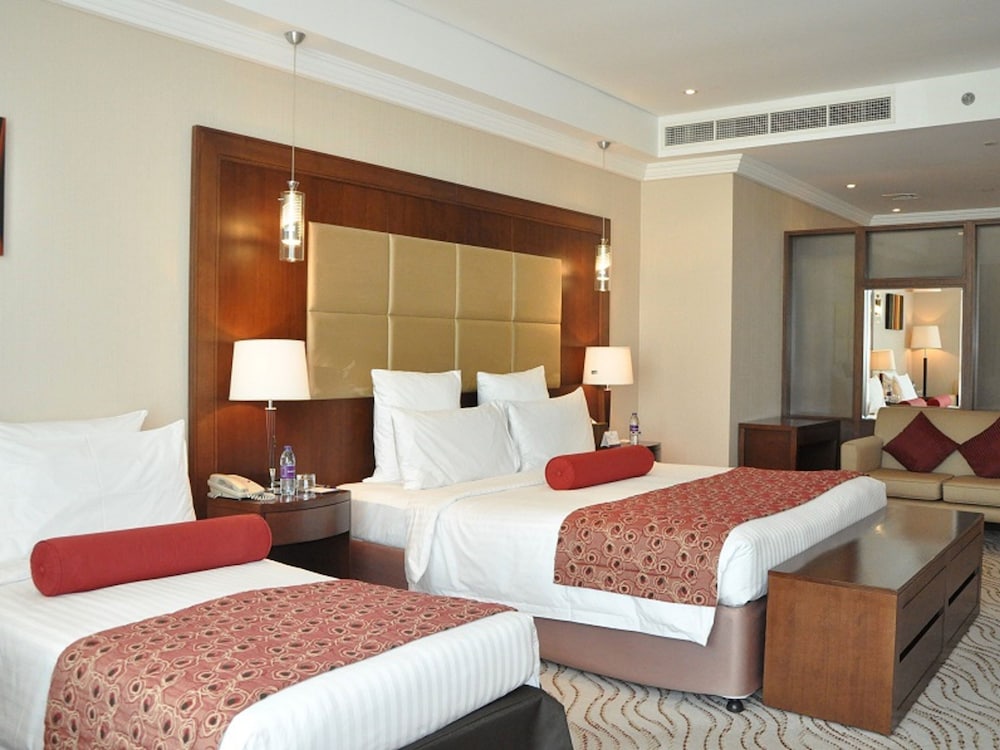 Suite Triple Room photo 2