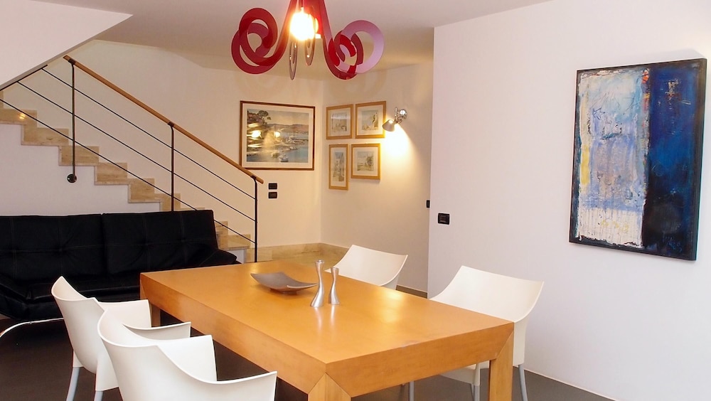 Villa photo 3