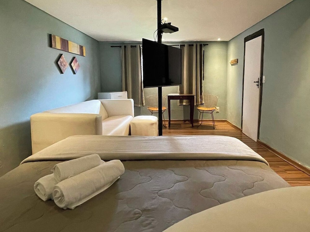Luxury Room, 1 Queen Bed photo 2
