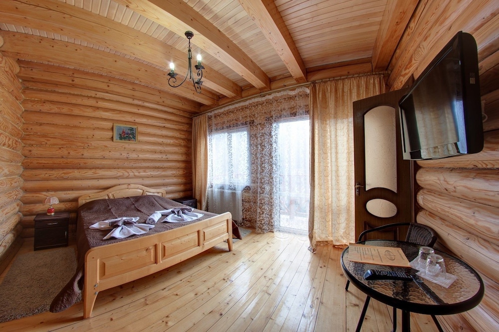 Suite, Balcony