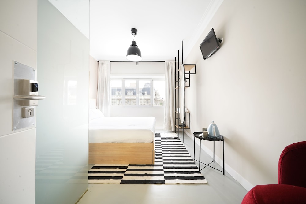 Standard Room - Photo 18