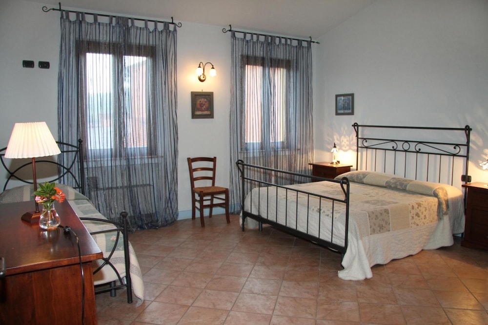 Deluxe Apartment, 2 Bedrooms, 2 Bathrooms, Garden View photo 1