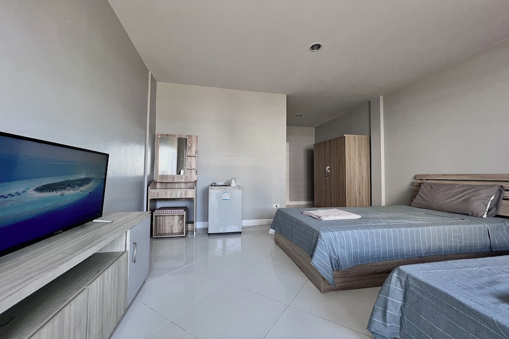 Twin Room, Balcony, Partial Sea View