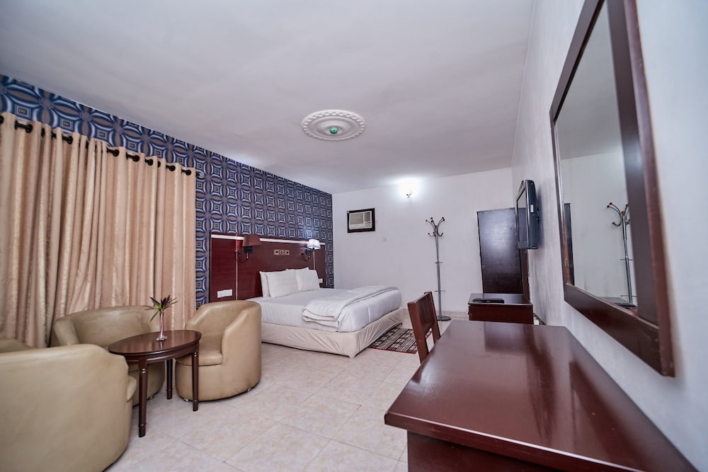 Executive Suite photo 1