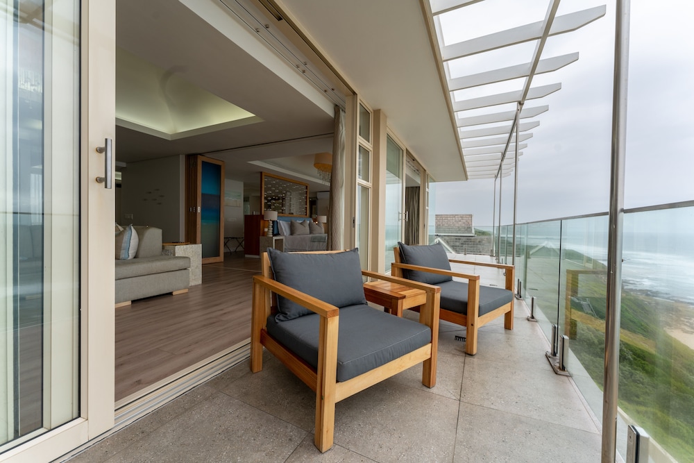Penthouse, Patio, Ocean View photo 2