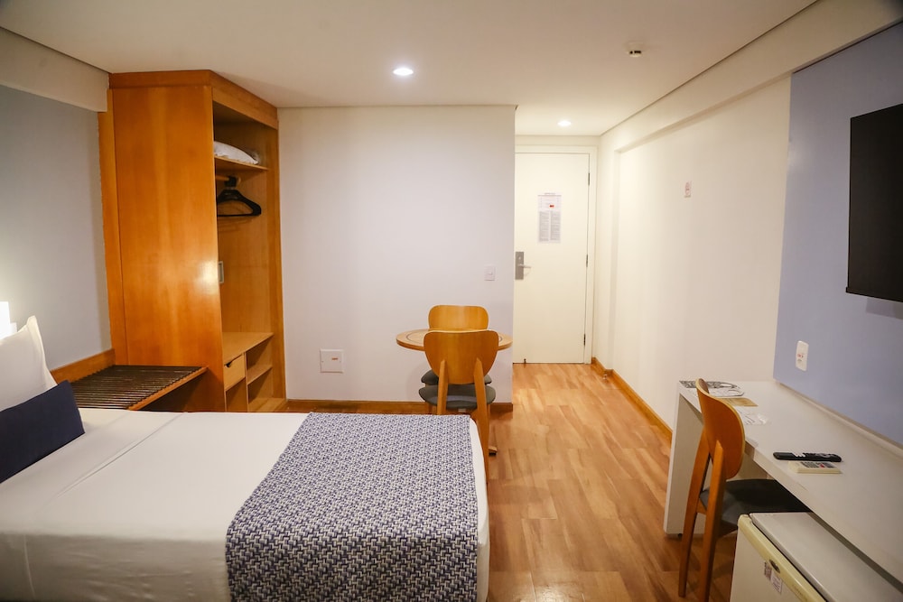 Premium Double Room - Photo 15