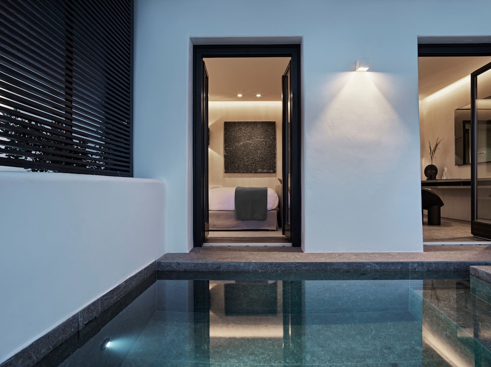 Premium Suite, Private Heated Pool, Sea View - Photo 17