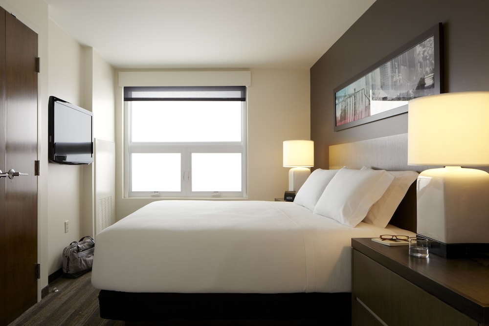 Suite, 1 King Bed photo 1