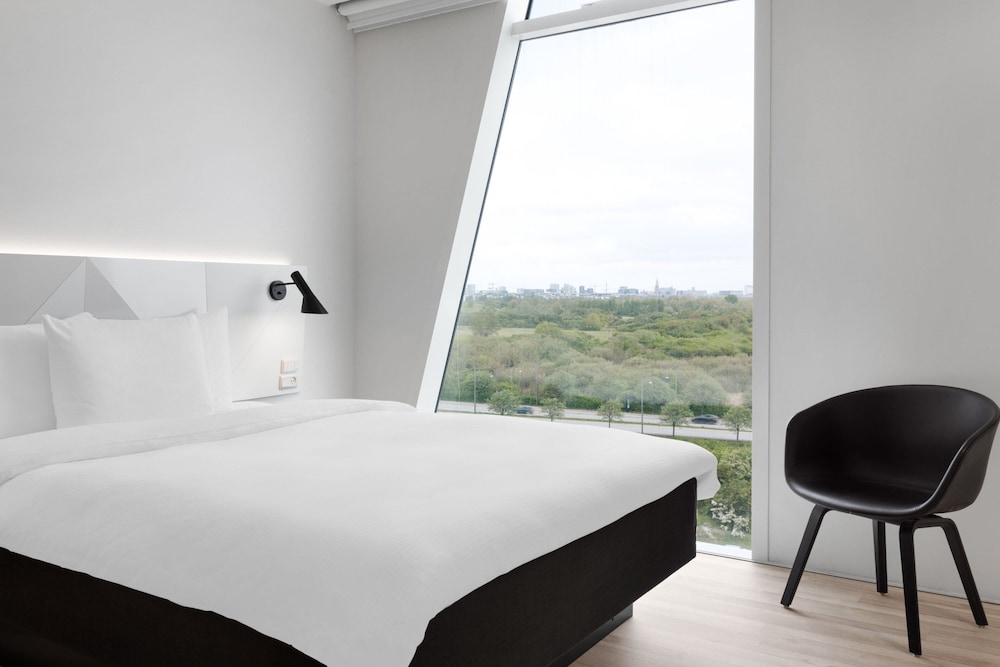 Deluxe Room, 1 Queen Bed