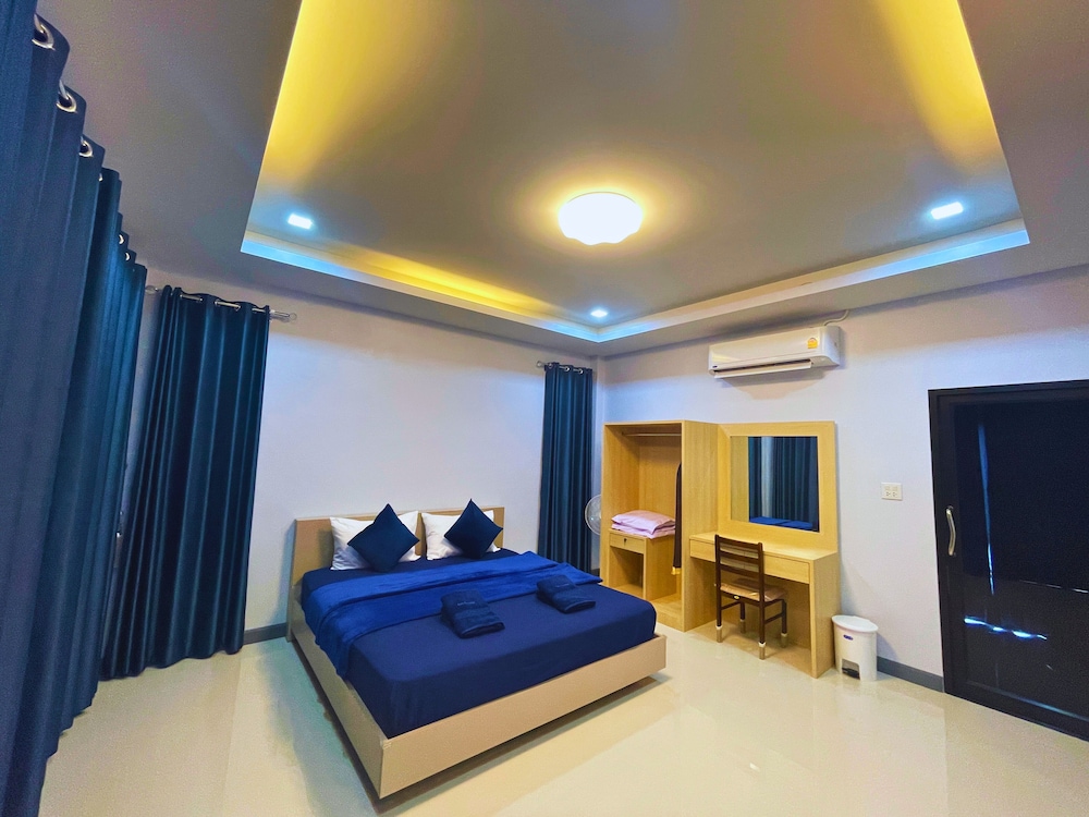Single Room, 1 King Bed photo 2