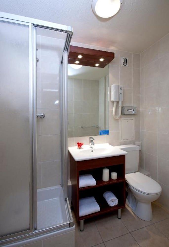 Confort Twin Room photo 2