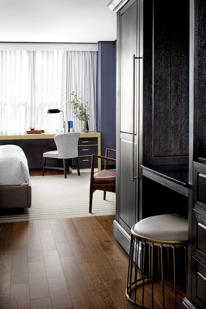 One Bedroom King Suite - Photo 2
