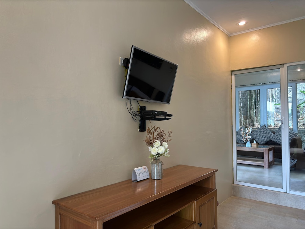 Luxury Villa, Multiple Beds, Non Smoking, Beach View photo 2