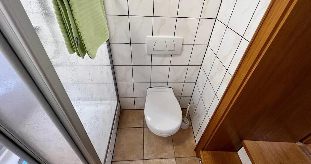 Deluxe Quadruple Room, Private Bathroom, Courtyard View - Photo 5