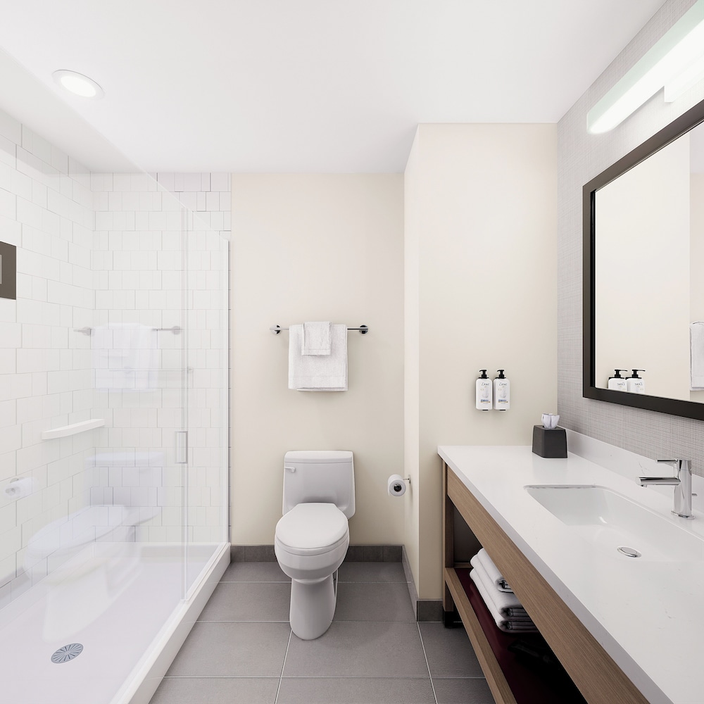 Suite, 2 Queen Beds (Bath Shower Combination) - Photo 2