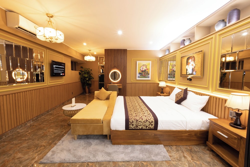 Deluxe Family Room photo 1
