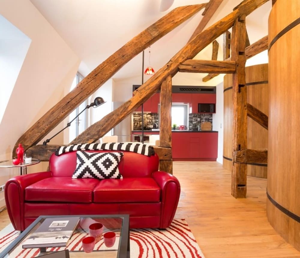 Deluxe Apartment, City View photo 1