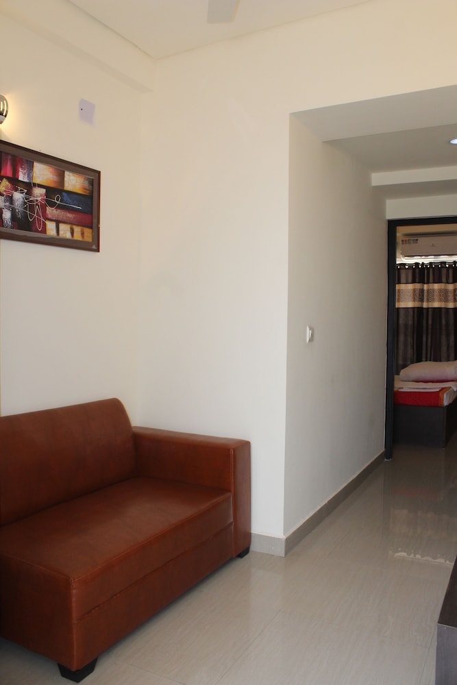 Classic Duplex, 1 Bedroom, City View, Garden Area photo 2