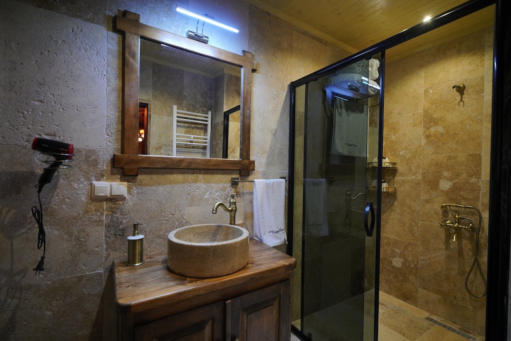 Nazende Hammam Jacuzzi Cave Suite - Photo 30