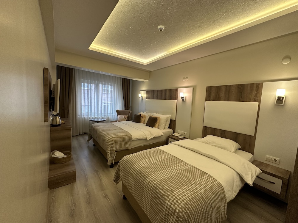 Family Triple Room, Multiple Beds, Non Smoking, City View photo 1