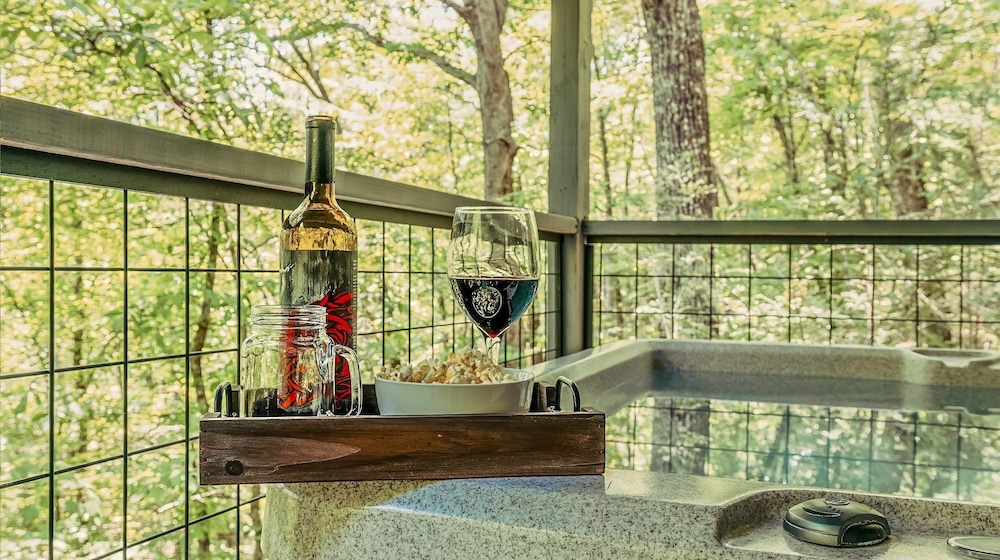 Enchanted Romance Mountain Views Heart Shaped Tub Hot Tub Private, Zdjęcie 24