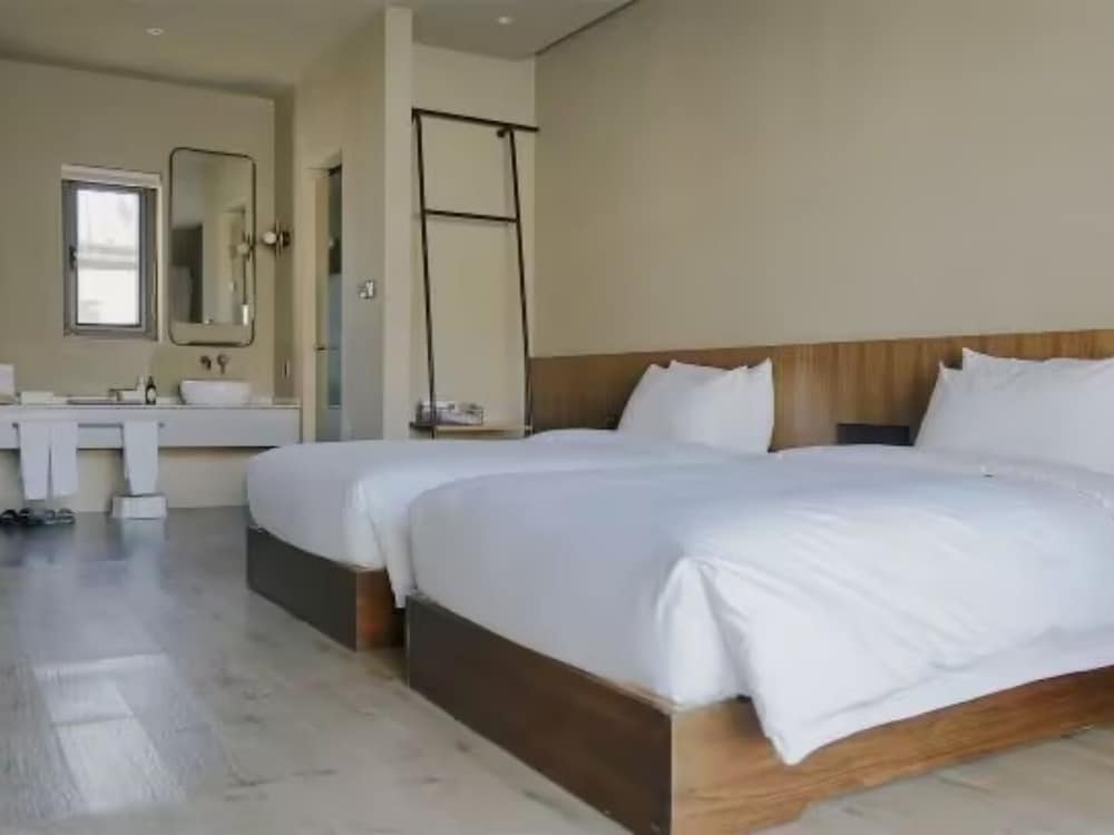 Superior Twin Room, Courtyard View
