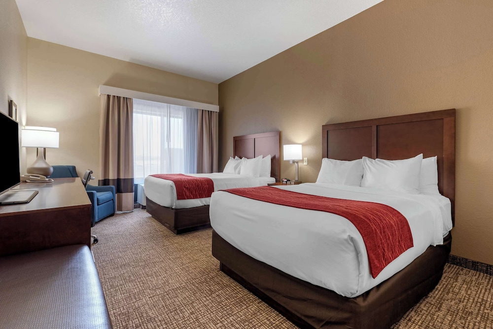 Room, Multiple Beds, Non Smoking - Photo 1