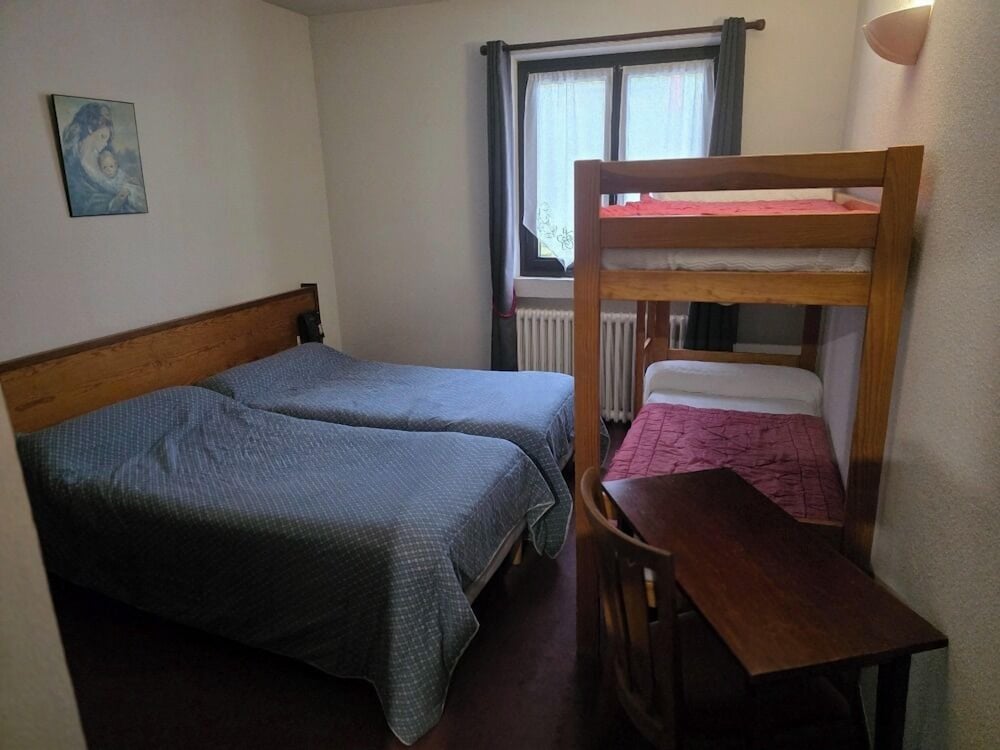 Classic Quadruple Room, Mountain View