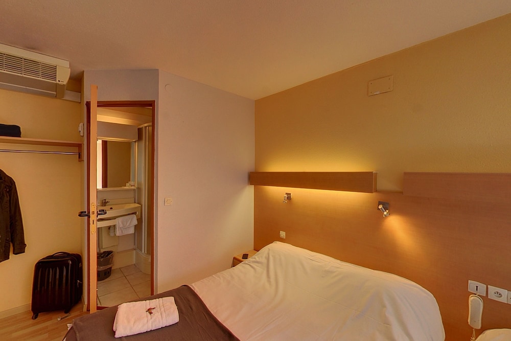 Classic Triple Room - Photo 3