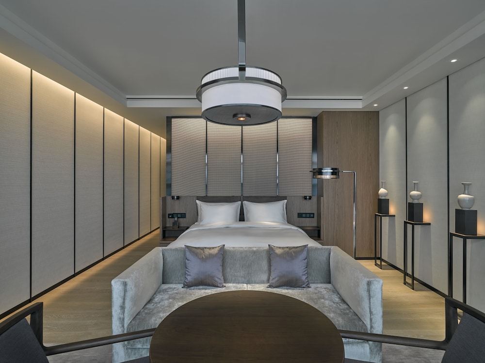 Grand King Room - Photo 1