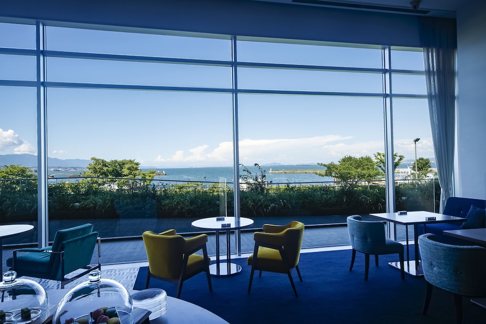 Premium Luxury Twin Room AQUA with Lounge Access [Adult-Only], Non-Smoking photo 2