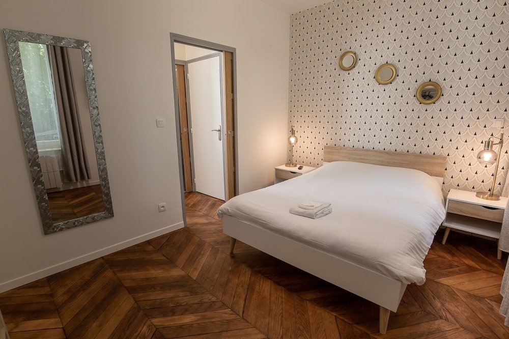 Deluxe Apartment, Ensuite - Photo 11