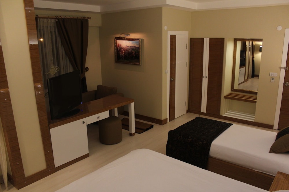 Standard Triple Room photo 3
